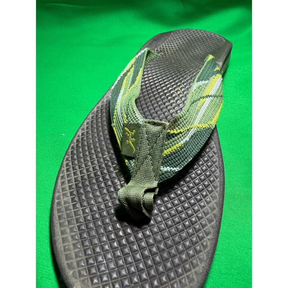 Chaco Ecotread Flip Flop Sandals Mens Green Yellow Patterned Straps Outdoor